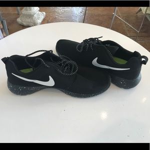 Brand New Nike Rosherun